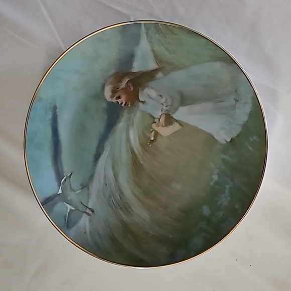 Thornton Ulz "A Friend In The Sky" Precious Moments Collection Plate - Picture 4 of 12